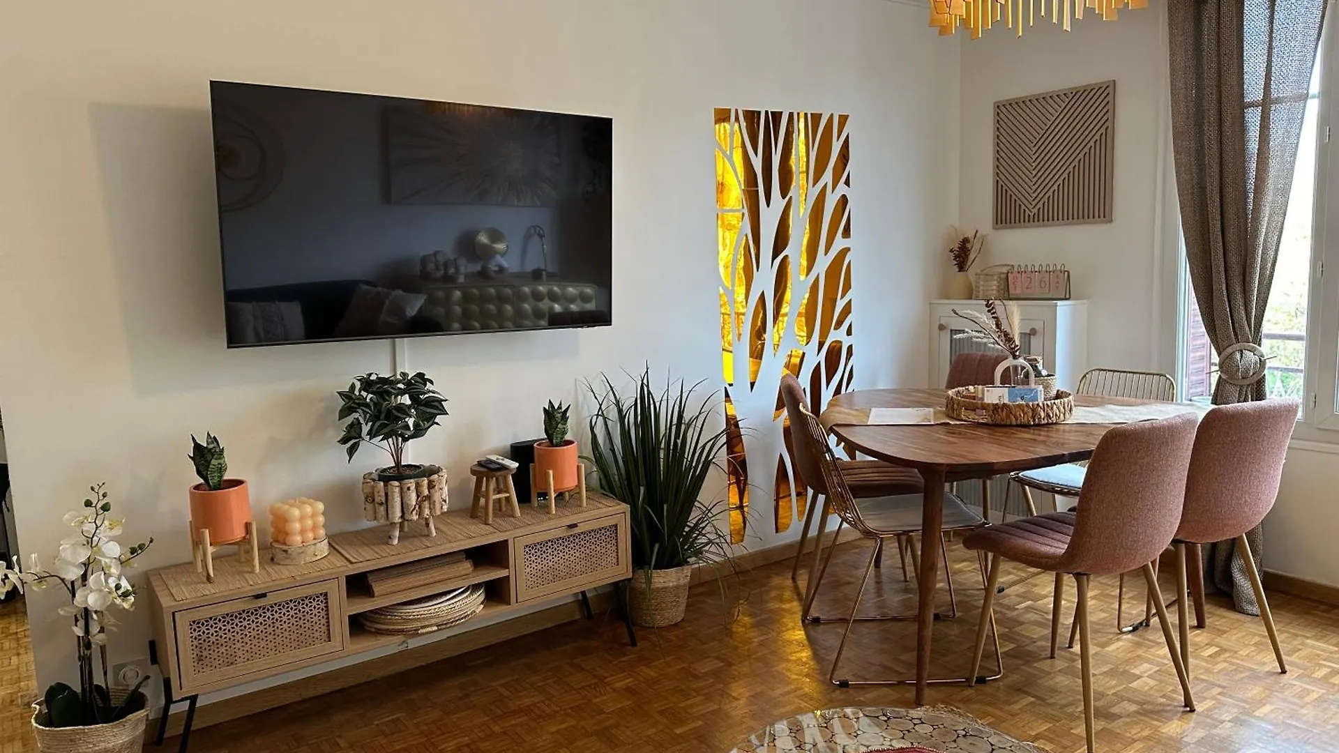 Standing Apartment